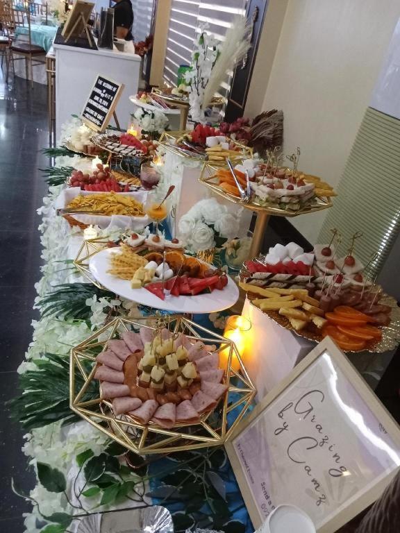 Suzuki Beach Hotel 오롱가포 외부 사진