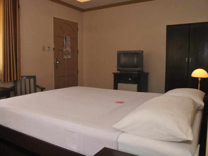 Suzuki Beach Hotel 오롱가포 외부 사진
